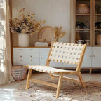 Fauteuil d'appoint sans accoudoirs à profil bas en bois d'hévéa naturel et cuir synthétique blanc, lot de 2 - 28,5 H x 26,3 L x 26,5 P
